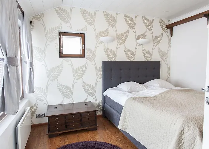 Bridget Отель 3*