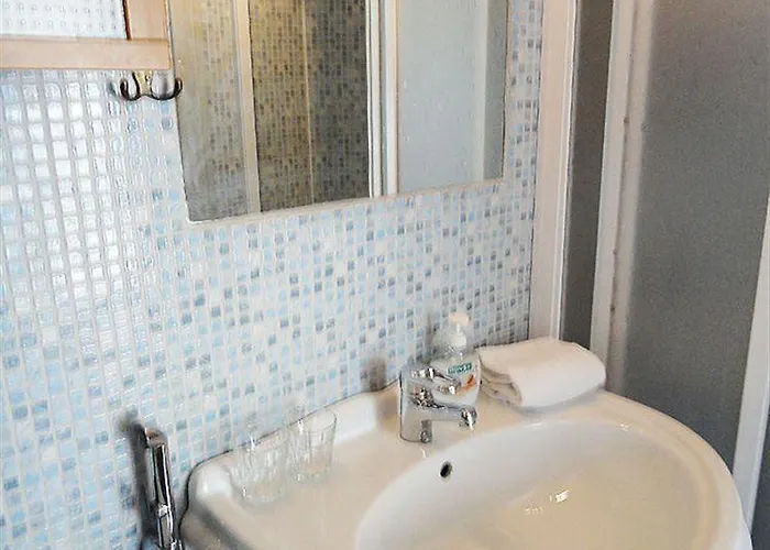 Bridget Отель Наантали